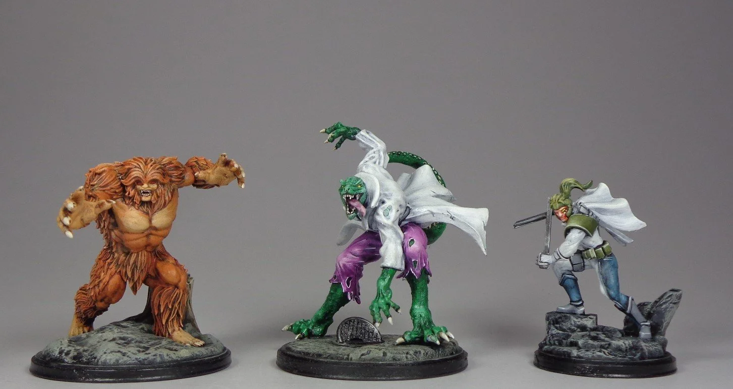 Miniature superhero discount figures